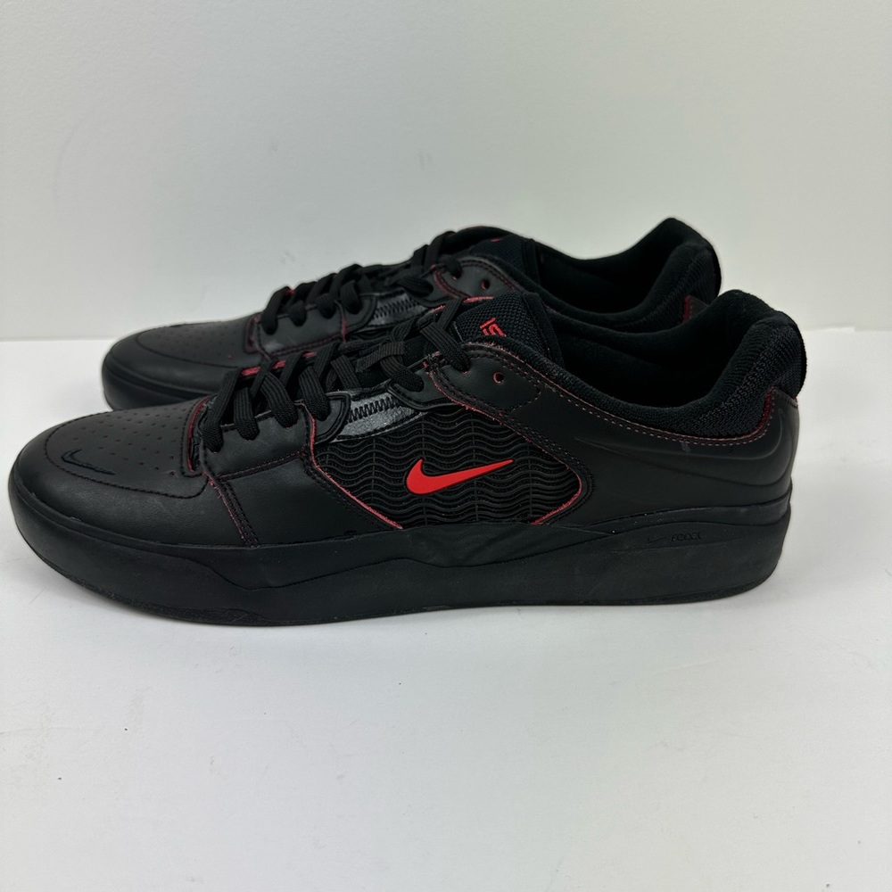Men's Nike SB Ishod Wair Skate Skateboard Shoes Black/Red DV5473-001 - Size 11 - Picture 2 of 9